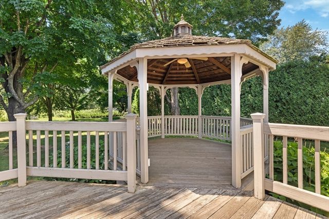 28 Pine Street, South Hadley, MA 01075
