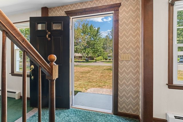28 Pine Street, South Hadley, MA 01075
