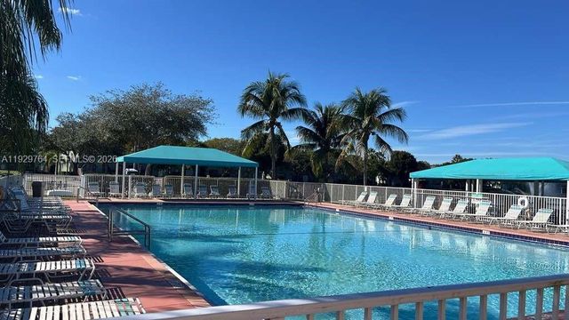 2811 SE 17th Avenue 210, Homestead, FL 33035