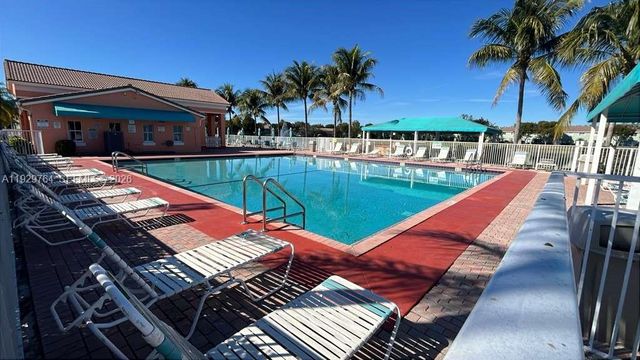 2811 SE 17th Avenue 210, Homestead, FL 33035