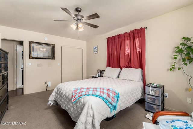 206 E Yavapai Road, Tucson, AZ 85705