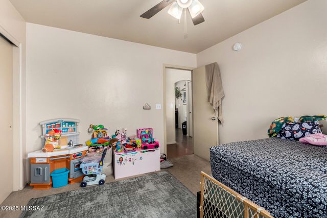 206 E Yavapai Road, Tucson, AZ 85705