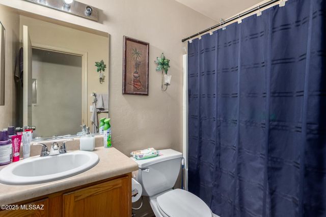 206 E Yavapai Road, Tucson, AZ 85705