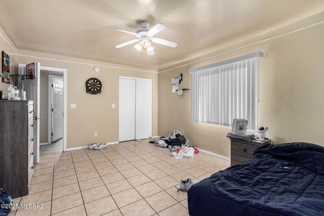 206 E Yavapai Road, Tucson, AZ 85705