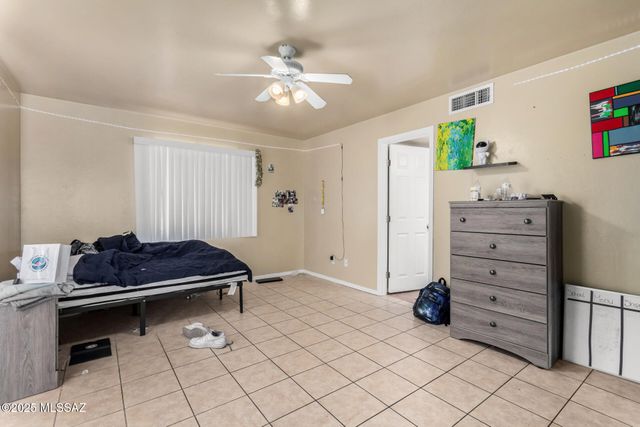 206 E Yavapai Road, Tucson, AZ 85705