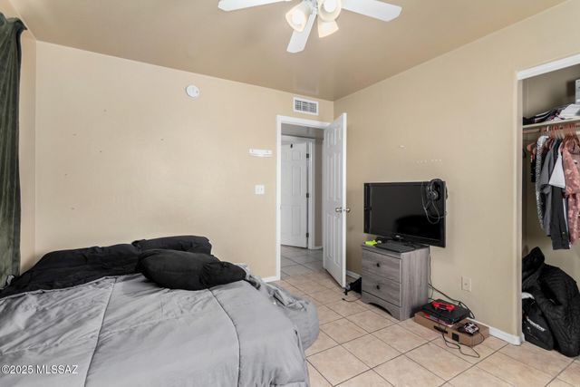 206 E Yavapai Road, Tucson, AZ 85705