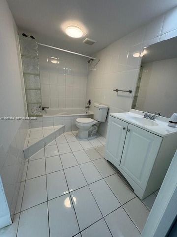 13701 Kendale Lakes Cir B-306, Miami, FL 33183