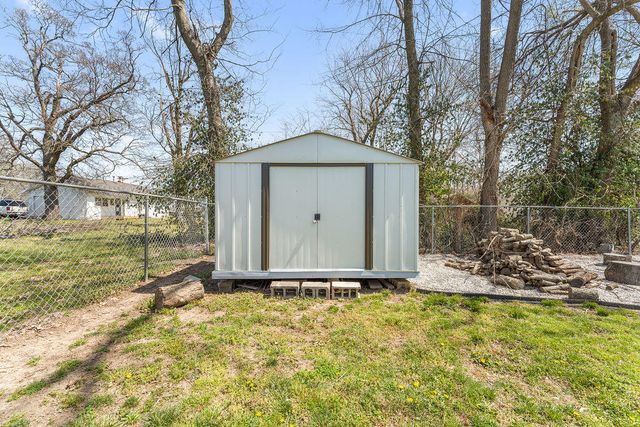 1340 N Brown Avenue, Springfield, MO 65802