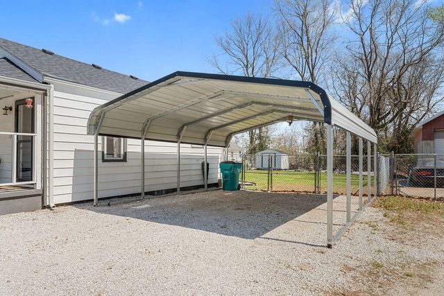 1340 N Brown Avenue, Springfield, MO 65802