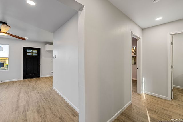 263 S GRAPE AVE, New Braunfels, TX 78130