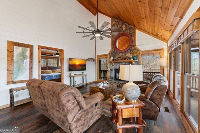 297 Tall Timber Mountain Road, Blue Ridge, GA 30513