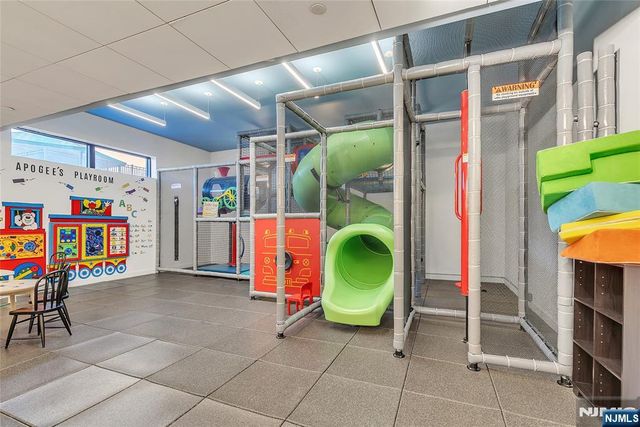 250 Gorge 21B, Cliffside Park, NJ 07010