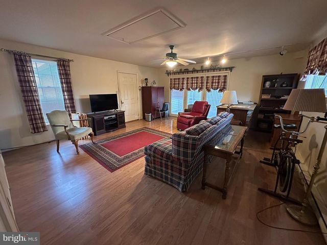 13632 PARADISE CHURCH RD, Hagerstown, MD 21742