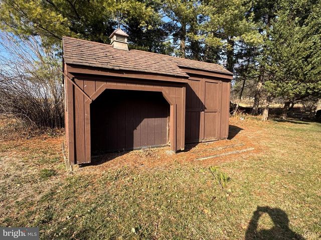 13632 PARADISE CHURCH RD, Hagerstown, MD 21742