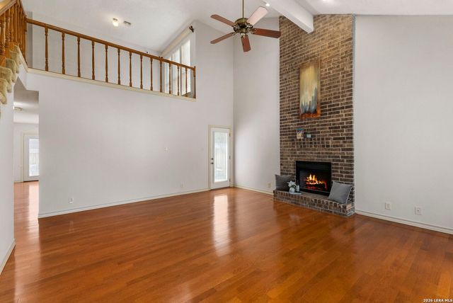 16715 Henderson Pass, San Antonio, TX 78232