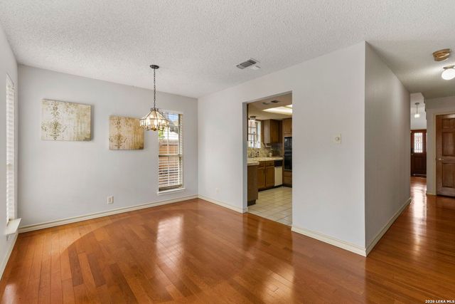 16715 Henderson Pass, San Antonio, TX 78232