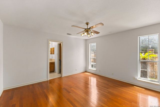 16715 Henderson Pass, San Antonio, TX 78232