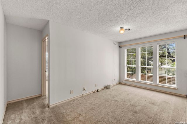 16715 Henderson Pass, San Antonio, TX 78232
