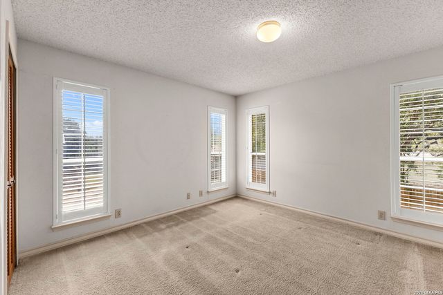16715 Henderson Pass, San Antonio, TX 78232