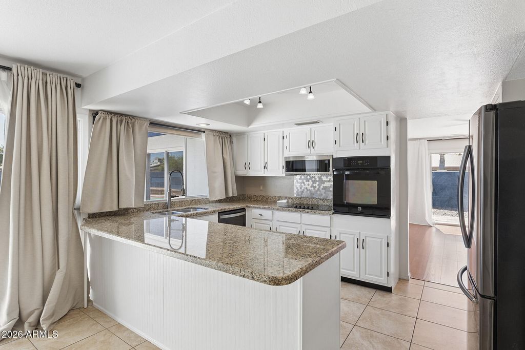 4423 W KEATING Circle, Glendale, AZ 85308 — photo 2