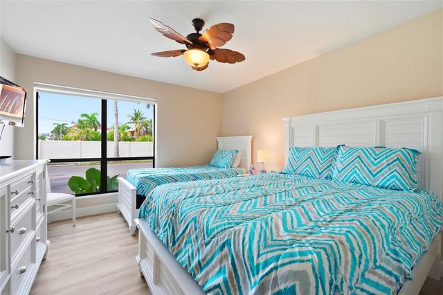 1801 GULF DRIVE N 114, Bradenton Beach, FL 34217