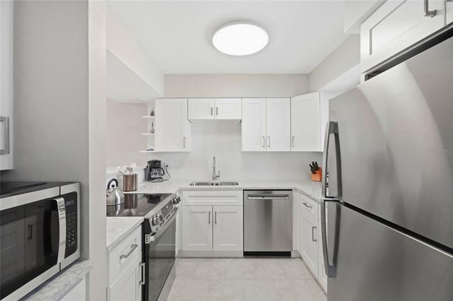 1801 GULF DRIVE N 114, Bradenton Beach, FL 34217