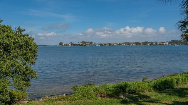 1801 GULF DRIVE N 114, Bradenton Beach, FL 34217