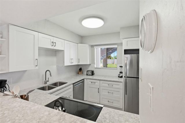 1801 GULF DRIVE N 114, Bradenton Beach, FL 34217