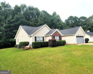 203 Plantation Trail, Griffin, GA 30223