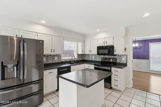 3504 Locust Ct, Prospect, KY 40059