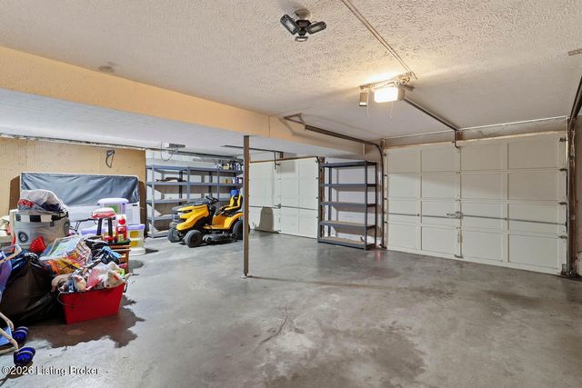 3504 Locust Ct, Prospect, KY 40059