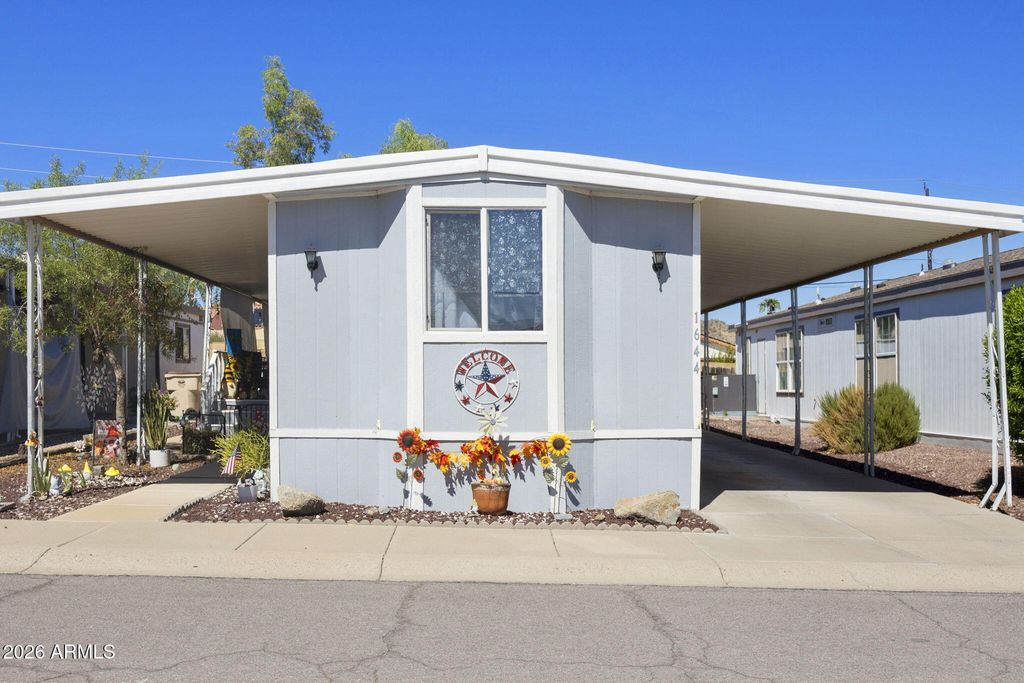 1644 E Villa Rita Drive, Phoenix, AZ 85022 — exterior