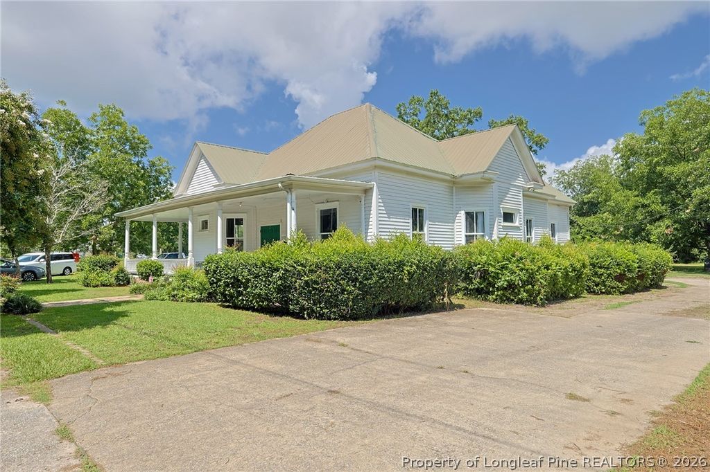 307 McCaskill Avenue, Maxton, NC 28364 — photo 2
