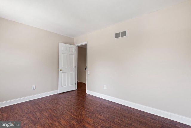 9 EATON PL, Bear, DE 19701