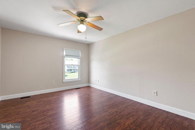 9 EATON PL, Bear, DE 19701
