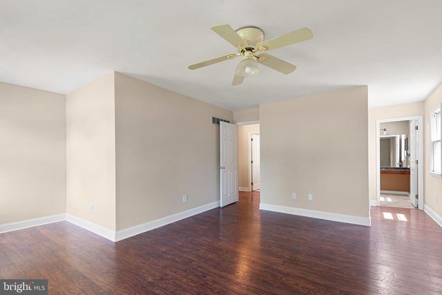 9 EATON PL, Bear, DE 19701