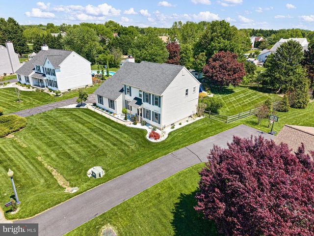 9 EATON PL, Bear, DE 19701