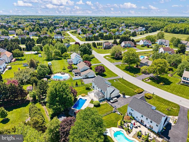 9 EATON PL, Bear, DE 19701