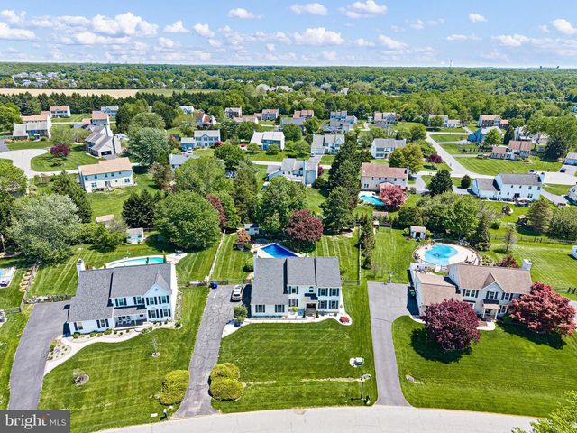 9 EATON PL, Bear, DE 19701