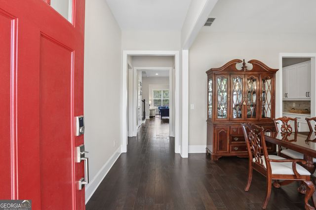 895 Samples Lane NW, Atlanta, GA 30318