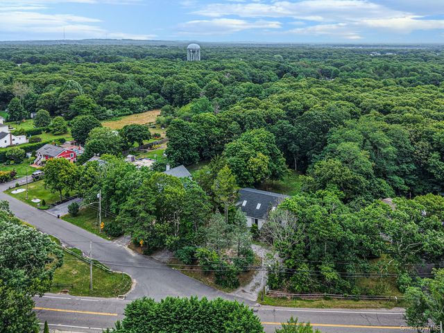 3 Cozine Road S, Center Moriches, NY 11934