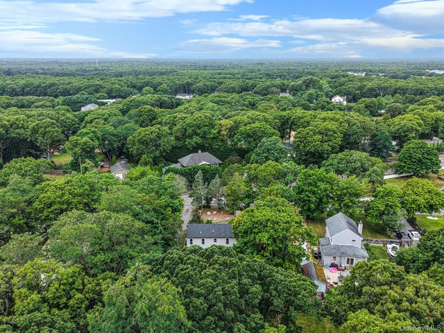 3 Cozine Road S, Center Moriches, NY 11934