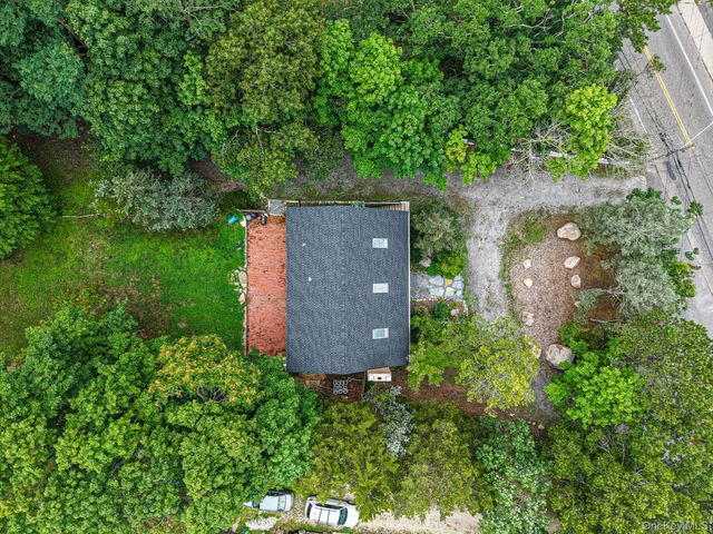 3 Cozine Road S, Center Moriches, NY 11934