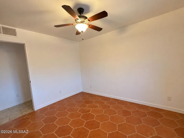 4431 N Swan Road, Tucson, AZ 85718