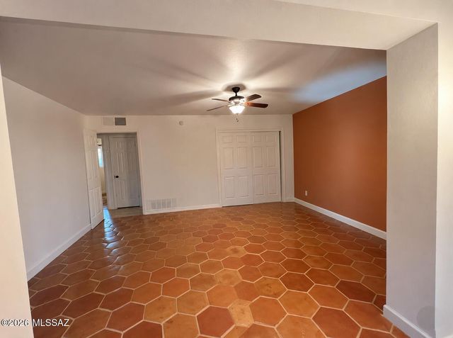 4431 N Swan Road, Tucson, AZ 85718