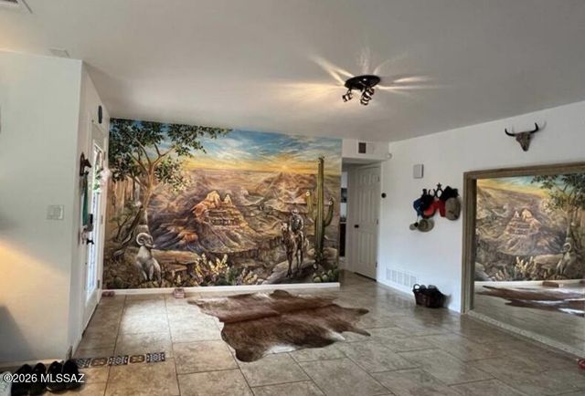4431 N Swan Road, Tucson, AZ 85718