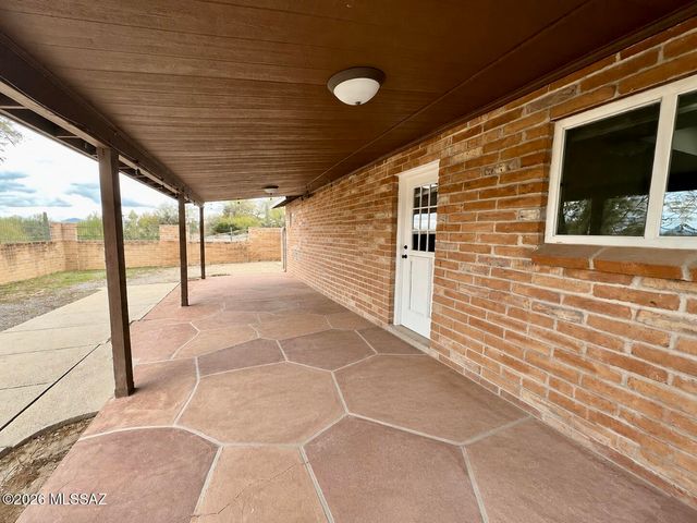 4431 N Swan Road, Tucson, AZ 85718