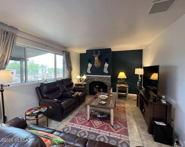 4431 N Swan Road, Tucson, AZ 85718