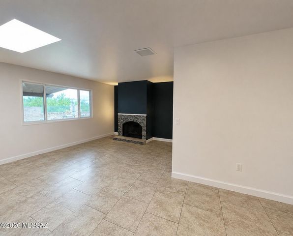 4431 N Swan Road, Tucson, AZ 85718