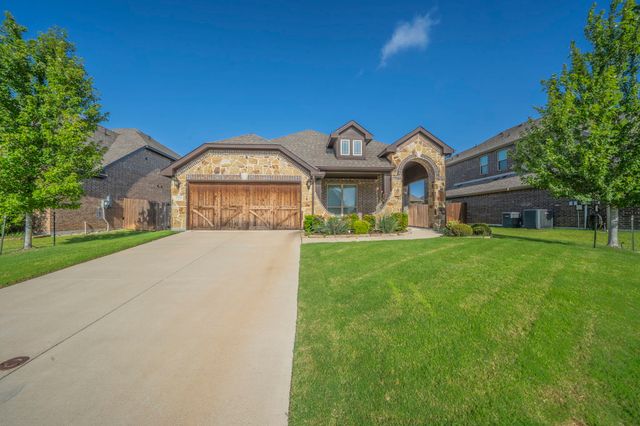 725 Salvia Court, Midlothian, TX 76065